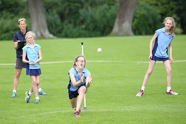 Girls' rounders