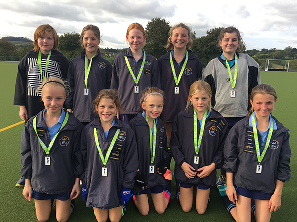 U11 girls runner up at the IAPS Regional Hockey Finals and qualify for the National Championships