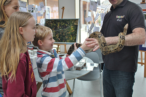 Bug Fest show their animals to the boarders